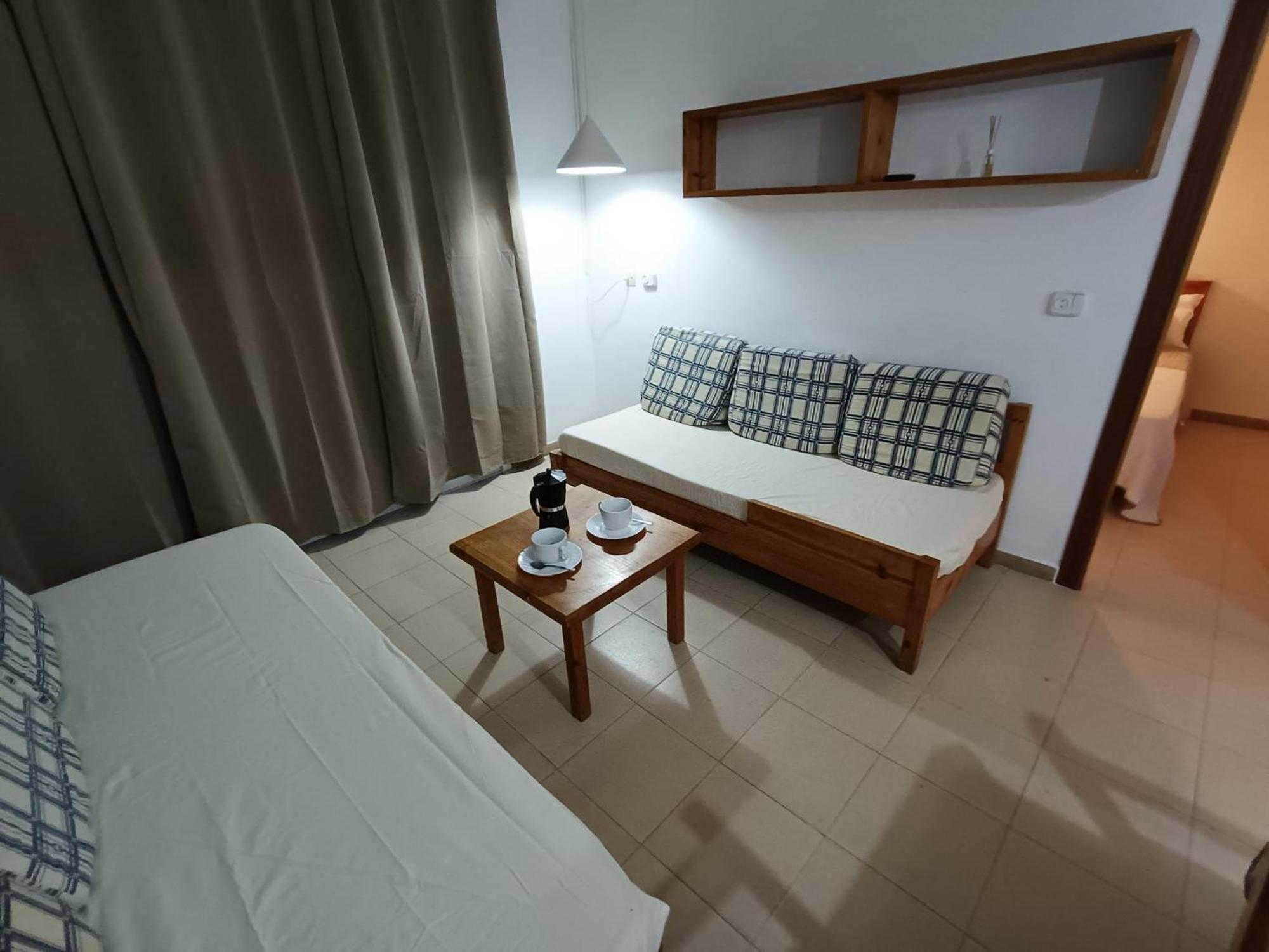 Apcostas Els Pins Lotus Apartment บลาเนส ภายนอก รูปภาพ